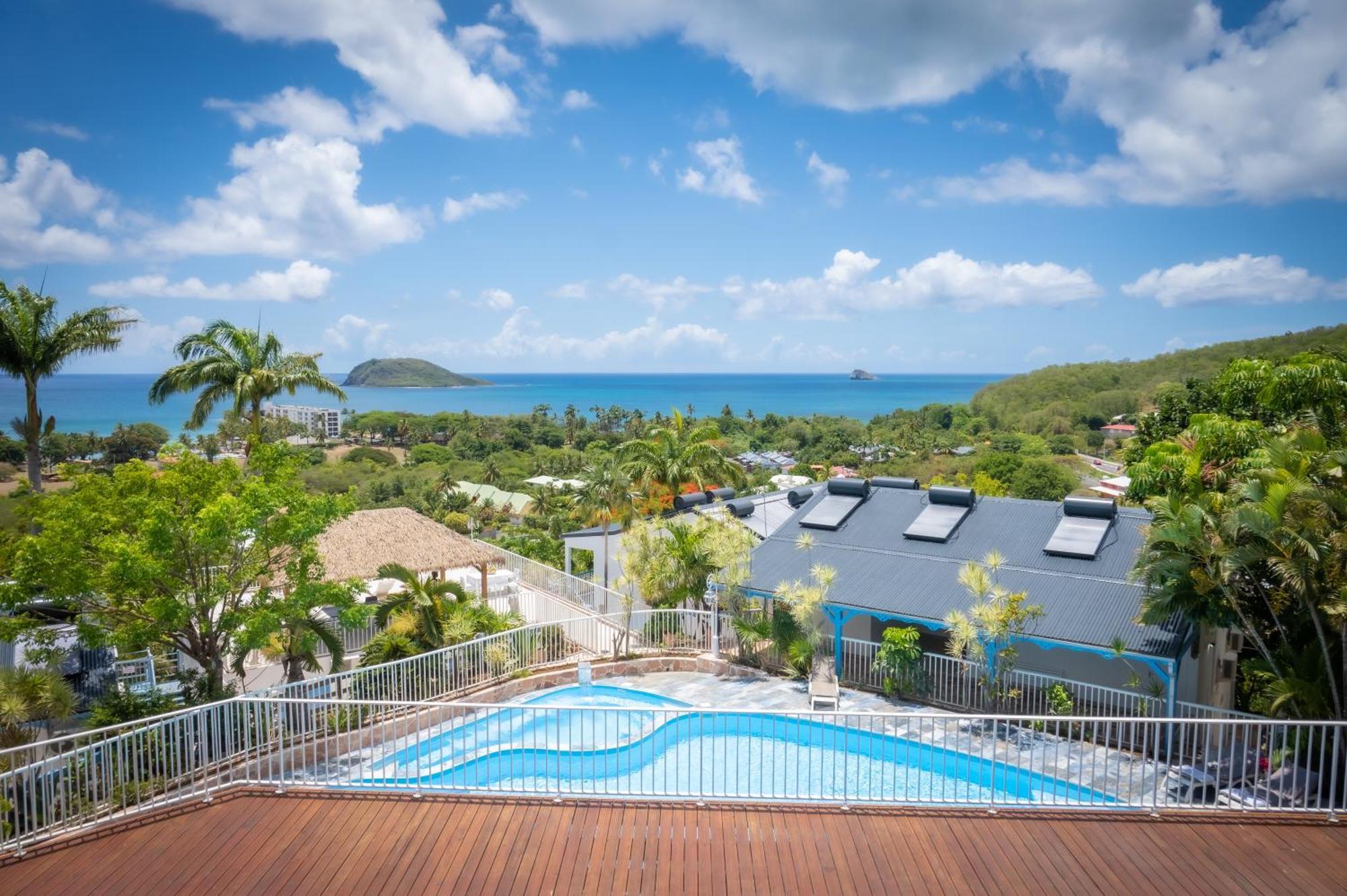 Residence Caraibes Bonheur Deshaies Eksteriør billede